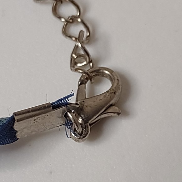 Blue Glass Flower Pendant Necklace 20 Inches Long - Picture 7 of 11